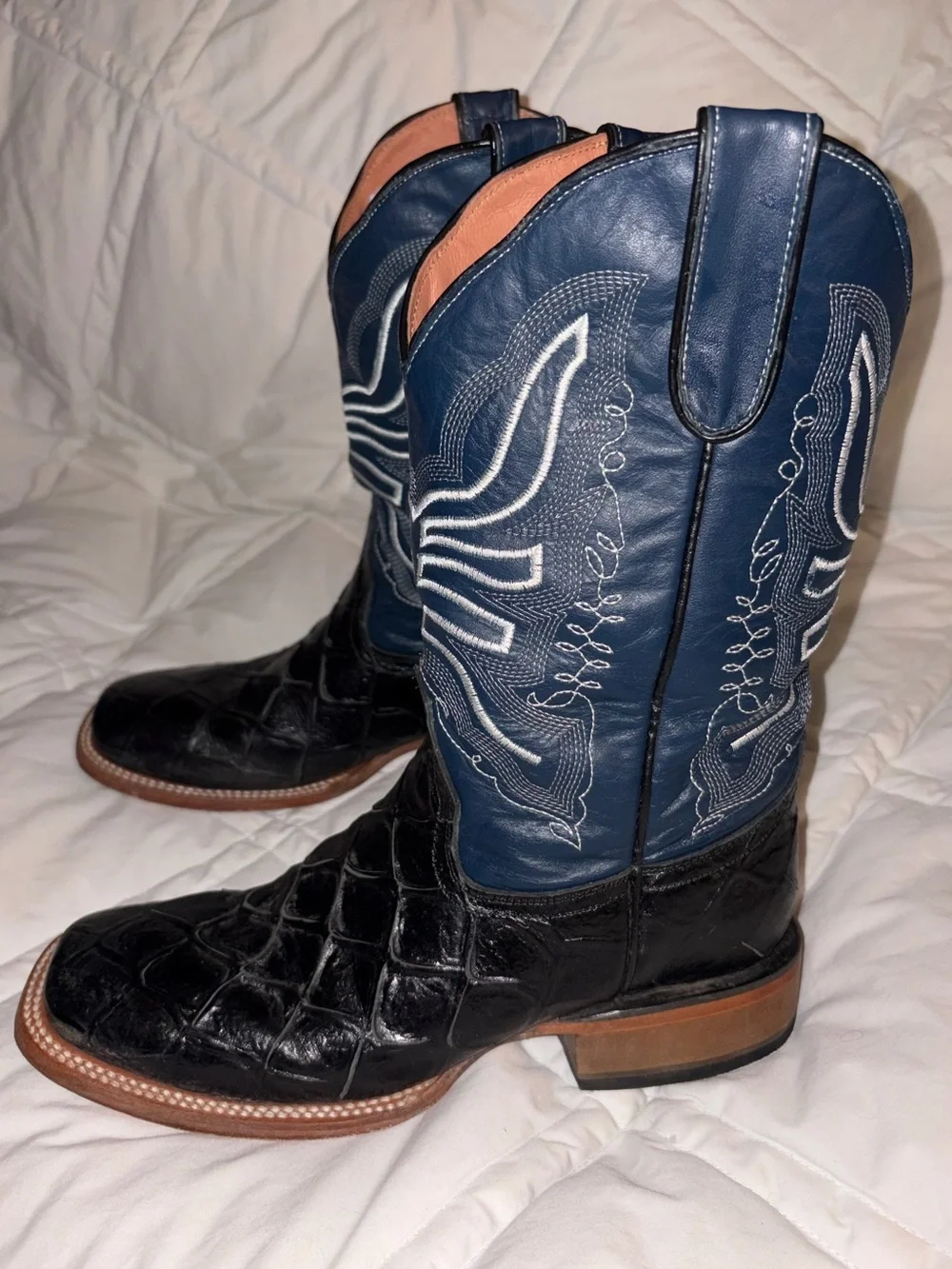 EUC Tanner Mark Mens Fish Print Western leather Boots - Square Toe